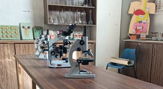 Modern Science Laboratory at Lahore School System Islamabad Campus
